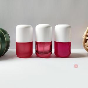 Botella de vidrio vacía de color rojo con bomba de loción, 30ml, 1 onza - Product Image 2