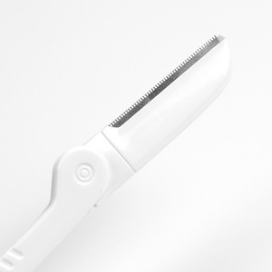 Tondeuse à sourcils pliable en acier inoxydable Xirui, adaptée aux débutants et aux utilisateurs expérimentés, tondeuse à sourcils de sécurité à micro-intervalle - Product Image 4