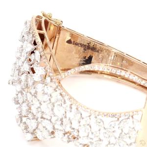Elegante Brazalete de Diamantes Dorado para Mujer, Diseño Premium, Acabado Pulido Brillante, Ligero y Cómodo, Regalo de Joyería para Toda Ocasión - Product Image 5