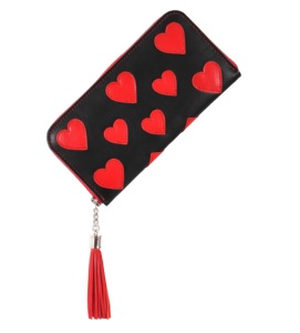 Pochette personnalisée en cuir Nappa véritable noir avec détail cœur rouge, marque privée OEM/ODM, accessoire de mode mignon en gros - Product Image 1