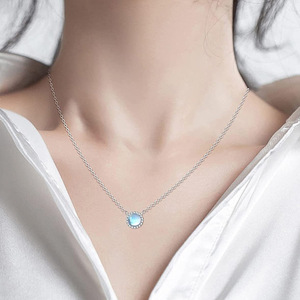 Collier élégant avec pendentif en pierre irisée pour femme, collier à breloque brillant, bijoux de mode, à porter au quotidien, cadeau - Product Image 3