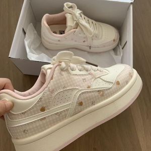 Korean Style Girls' Slip-On Shoes <b>Sweet</b> Little Design New Fashion Trend Lightweight & Versatile Patchwork <b>Flower</b> Decoration - Product Image 1