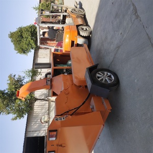 Diesel Wood Chipper Shredder Mobile <b>Forestry</b> <b>Machinery</b> 1-Year Warranty New Condition Core Include Motor Engine for Farm - Product Image 5