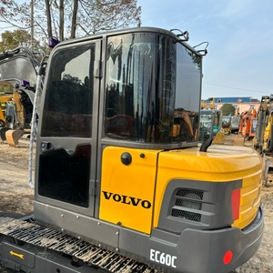 Excavatrice Volvo EC60C 60 d'occasion Mini machine de 6 tonnes Poids en ordre de marche de 5 tonnes Bon marché Seconde main Pompe à moteur centrale - Product Image 5