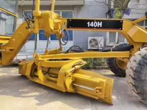 Motoniveladora CAT 140H Usada de Segunda Mano - Auténtica Motoniveladora Caterpillar 140H para Minería y Construcción - Product Image 2