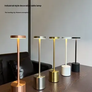 Đèn ngủ hình chữ I xuyên biên giới cảm ứng đơn giản hiện đại Đèn bàn phòng ngủ phòng khách nghiên cứu cảm ứng ánh sáng xung quanh đèn bàn - Product Image 3