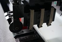 Machine à rainurer automatique SPS personnalisable en vente, contrôleur HUST, CNC vertical, composants Schneider Electric, Yuken