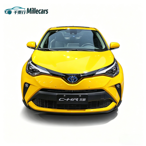 Toyota C-HR SUV d'occasion, conduite à gauche, faible kilométrage, intérieur propre, origine Japon, haute qualité, performances fluides, automobile - Product Image 2