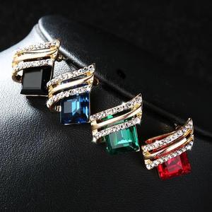 Pendientes de cristal verde dorado con forma geométrica de princesa, joyería de moda con diamantes de imitación para mujer, para fiesta - Product Image 4