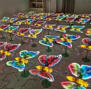 IP65 64cm 74cm 93cm 100cm LED Dynamisches Schmetterlings-Motiv-Licht für Außenbereich, Weihnachtsbeleuchtung für Hochzeits-Wanddekorationen - Product Image 1
