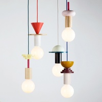 Lámpara de Noche Infantil, Estilo Memphis Posmoderno, Geométrica, Pequeña Lámpara Colgante LED, Diseño de Tronco de Madera Colorido, para Entrada