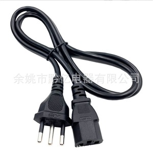 Cable de alimentación CA con enchufe CEI de PVC de 0.75 mm² y 3 núcleos para electrodomésticos - Product Image 5