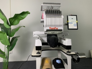 Nueva máquina de bordar plana de alta velocidad 30% más rápida que los modelos estándar con motor central y <span class=keywords><strong>componentes</strong></span> del motor - Product Image 2