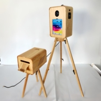 Cabina de Fotos de Madera Vintage de Roble para Bodas con Diseño Nuevo MX, con Soporte de Flash Triangular Marshall