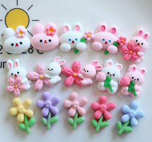 Breloques en résine mignonnes motif <span class=keywords><strong>lapin</strong></span> fleuri, accessoires en résine pour la création de pinces à cheveux et de décorations de tasses - Product Image 1