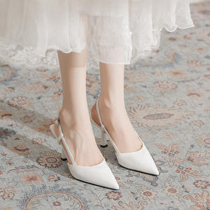 Bottines à lacets à talons hauts pour femmes, bottines à la mode avec talon pour les soirées, l'hiver, les tenues décontractées et les sorties en soirée - Product Image 4