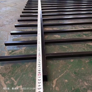 Clôture en acier à piquets avec garniture décorative, noire traditionnelle, pour embellir la cour avant et l'<span class=keywords><strong>aménagement</strong></span> <span class=keywords><strong>paysager</strong></span> - Product Image 5