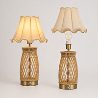 Lampe de table en rotin sans fil rechargeable DC, design simple, abat-jour en tissu festonné, commande tactile, pour décoration de mariage, événements et dîners privés