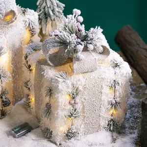 2023 nouvel an Navidad fer flocage ruban cônes de pin cadeaux boîte LED lumières à l'intérieur fête fournitures décoration d'arbre de noël