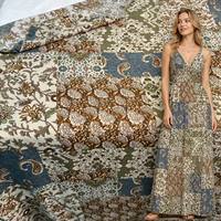 Tissu en Chiffon Imprimé à Motifs Floraux 100% Polyester Écologique Respirant pour Robes et Vêtements