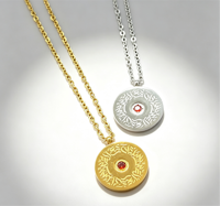 Collier pendentif rond en acier inoxydable Inspire Jewelry avec calligraphie arabe Ayat Al Kursi, zircon rouge, verset du Coran, protection