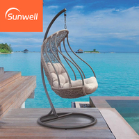 Fauteuil suspendu moderne en forme de goutte d'eau avec structure en aluminium robuste et coussin imperméable pour une utilisation en extérieur, dans la chambre ou la cour.