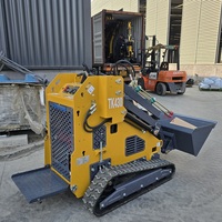Mini-chargeuse compacte diesel Tkmach de fabrication chinoise, avec fonctions de rétrocaveuse et de chargeur frontal, à chenilles, à haute force de charge
