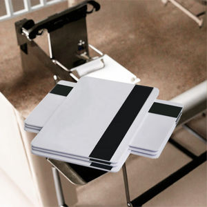 Tarjeta de PVC CR80 Blanca Loco 300 Oe Hico 2750 Oe con Banda Magnética, Control de Acceso para Hoteles, NFC, RFID, Mini Etiqueta Impermeable de 0.76mm - Product Image 3