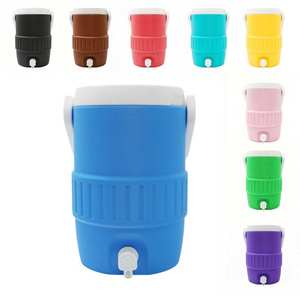 Mini Enfriador de Plástico Aislado para Latas con Tapa y Asa, Portavasos Bonito de 20 Oz, Regalos Deportivos para Decoraciones de Fiestas en la Piscina - Product Image 1