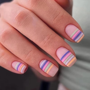 <span class=keywords><strong>Uñas</strong></span> postizas minimalistas de diamante pequeño con patrón de hueso europeo, blancas y <span class=keywords><strong>sencillas</strong></span>, semimanufacturadas, aptas para máquina, venta al por mayor a bajo precio. - Product Image 3