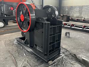 Мобильная щековая дробилка на гусеничном шасси мощностью 15 кВт для переработки отходов на месте - Product Image 2