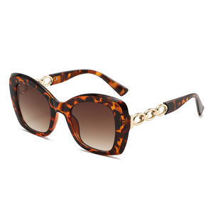<span class=keywords><strong>Gafas</strong></span> de Sol Cuadradas de Lujo con Degradado de Leopardo para Mujer, Estilo Y2K, Marca 2025, <span class=keywords><strong>Cadena</strong></span> <span class=keywords><strong>Dorada</strong></span>, Decoración de Patillas Huecas, <span class=keywords><strong>Gafas</strong></span> de Sol Modernas para Hombre - Product Image 4