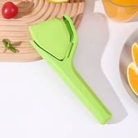 Handmatige citruspers, draagbare handpers voor citroen, limoen en sinaasappel, mini fruitsapcentrifuge