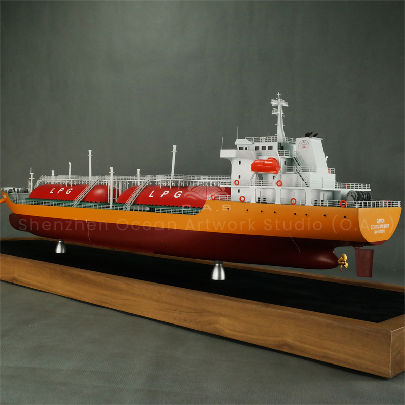 Modèle de bateau CAROL LPG 100cm