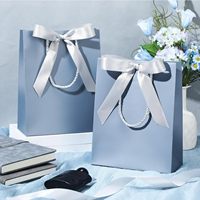 Sacs cadeaux de luxe en papier cartonné blanc avec poignée, sacs de remerciement avec nœud en ruban, sacs cadeaux pour douche nuptiale