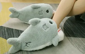 Kawaii lindo Animal felpa pantuflas hogar interior algodón nuevo estilo invierno tiburón pantuflas