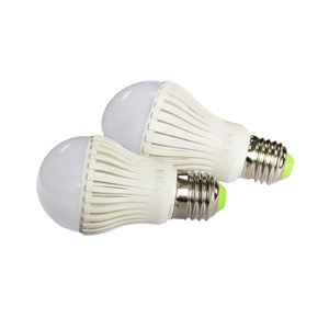 Ampoule LED E27 rechargeable IP65 pour extérieur, dimmable, blanc chaud, pour la culture des plantes, lumières personnalisables, ODM OEM - Product Image 1