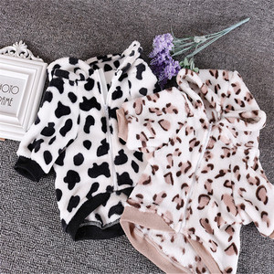 Automne hiver léopard <span class=keywords><strong>frenchie</strong></span> bouledogue vêtements pour animaux de compagnie flanelle bouledogue anglais vêtements - Product Image 4