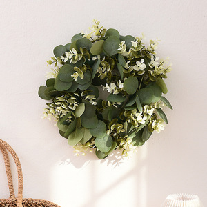 Guirlande d'eucalyptus artificielle, feuilles vertes, guirlande ronde, faite à la main, en plastique, décorative, pour la remise des diplômes, les mariages, la décoration de la maison - Product Image 1