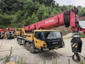 Grue sur camion SANY STC500E5 modèle 2020, capacité de levage maximale de 50 tonnes, hauteur de levage de 60 m, capacité de charge - Product Image 1