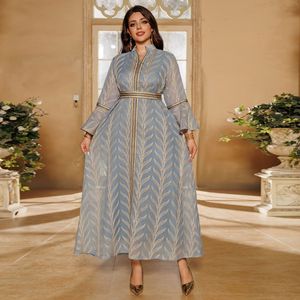 Vestido Largo Elegante de Estilo Europeo y Americano con Mangas Bordadas de Inspiración Oriental para Mujer - Product Image 2