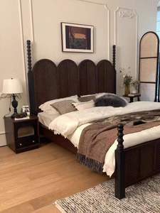 Lit en bois massif de luxe léger haut de gamme Style d'âge <span class=keywords><strong>moyen</strong></span> pour chambre principale Double Queen Size Design antique avec cadre de lit doux - Product Image 5