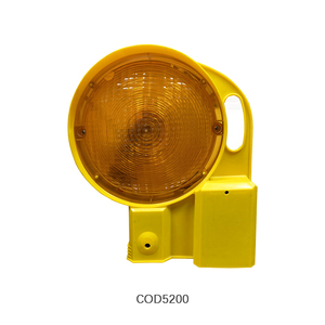Feux de signalisation de barricade réfléchissants certifiés EN 12352, alimentés par énergie solaire, en matériau ABS/PP, à clignotement LED sans fil synchrone/séquentiel - Product Image 1