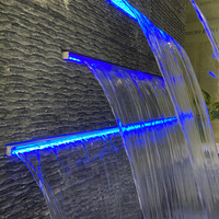 Cascade murale acrylique d'extérieur/intérieur PIKES avec éclairage LED pour piscine