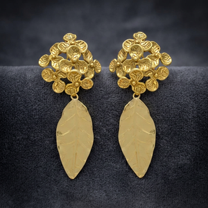Juego de Aretes Colgantes con Hojas y Flores, Chapados en Oro, Estilo Étnico, para Bodas, Compromisos y Fiestas - Product Image 2