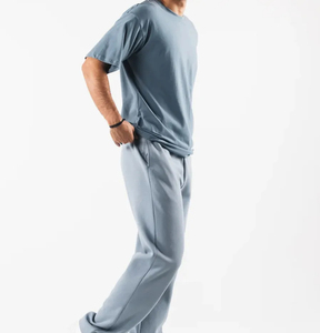 Vente en gros de t-shirts décontractés de bonne qualité en polyester, respirants, à col rond et à épaules tombantes pour hommes - Product Image 3