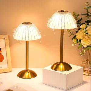 Lampe de table de restaurant rechargeable Hotel Crystal, lampe de bureau LED moderne de luxe sans fil avec commande tactile, Lampada Da Tavolo - Product Image 1