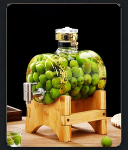 Klassisches Design 2,5L/5L/7,5L Hochborosilikat-Weinspender Transparent Zapfhahn aus Holzfass Großhandel Getränke - Product Image 5