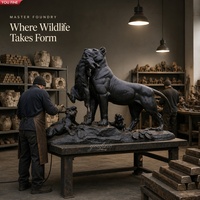 YOUFINE Statue de lionne classique en bronze pour l'extérieur avec trois jeunes lionnes affamées portant un gibier, pour la décoration de jardin, de parc et de pelouse de domaine