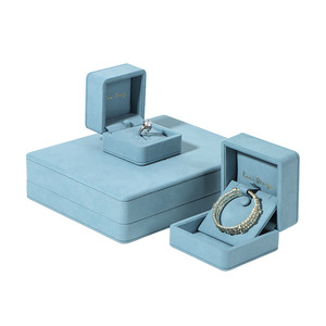 Caja de Joyería de Lujo, Caja para Anillos, Aretes y Collares de Marca Famosa, Caja de Madera de Alta Gama, Personalizable - Product Image 2